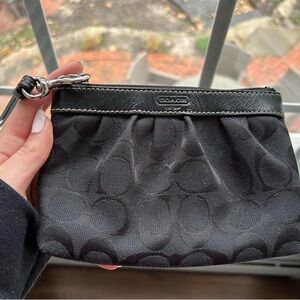 Vintage Coach Elegant Black Wristlet Clutch